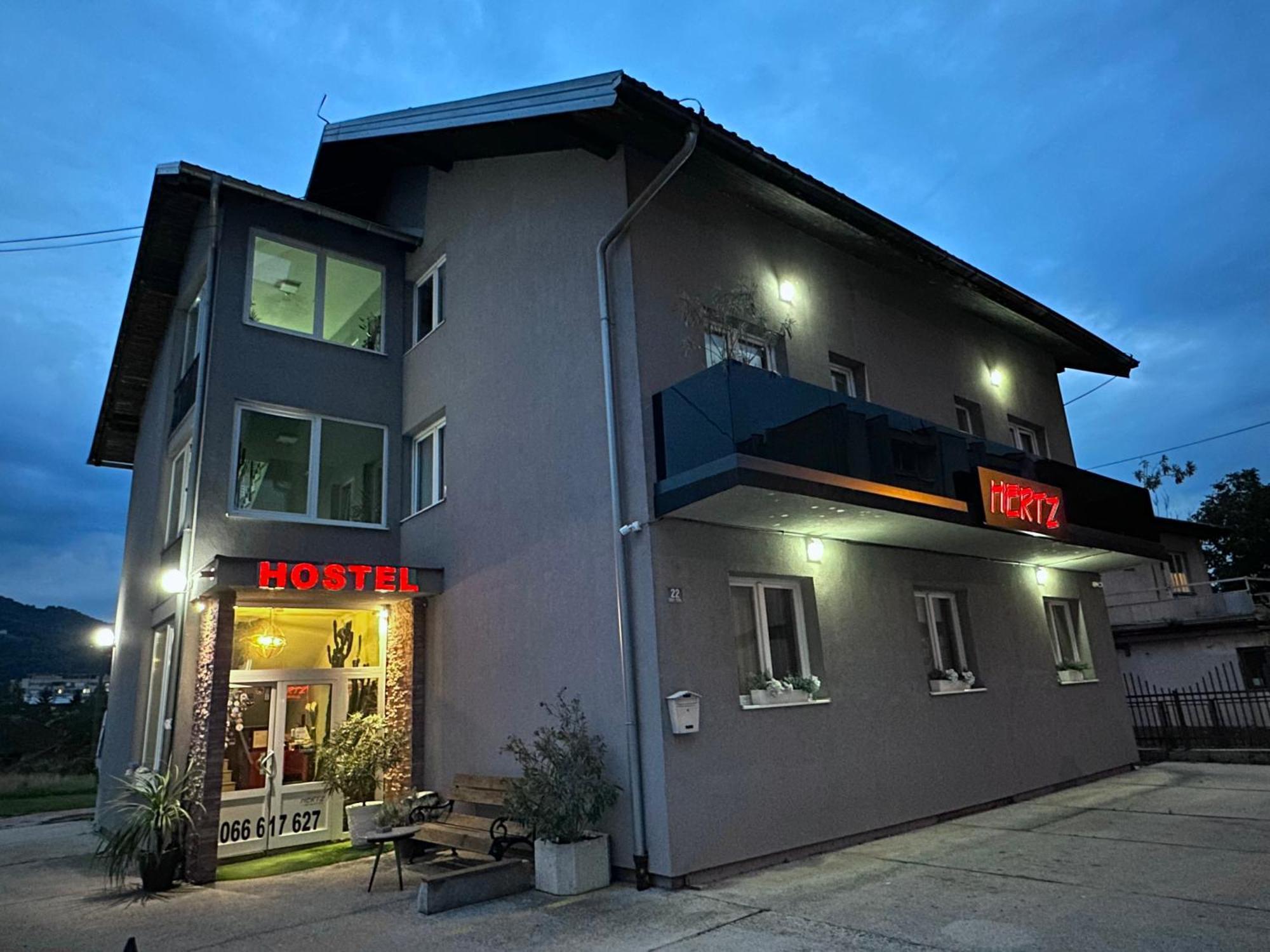 Hostel Herz Banja Luka Exteriör bild