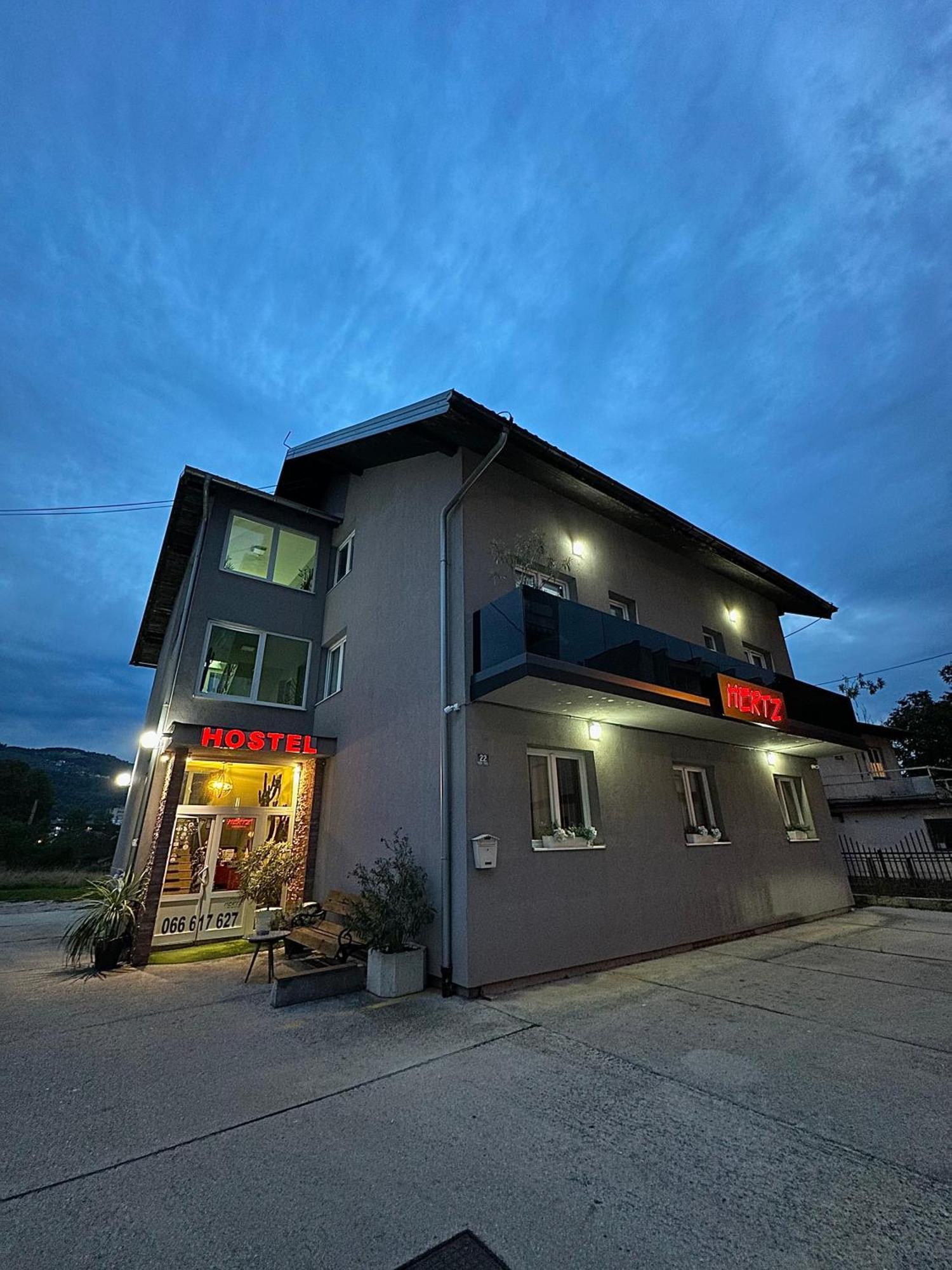 Hostel Herz Banja Luka Exteriör bild