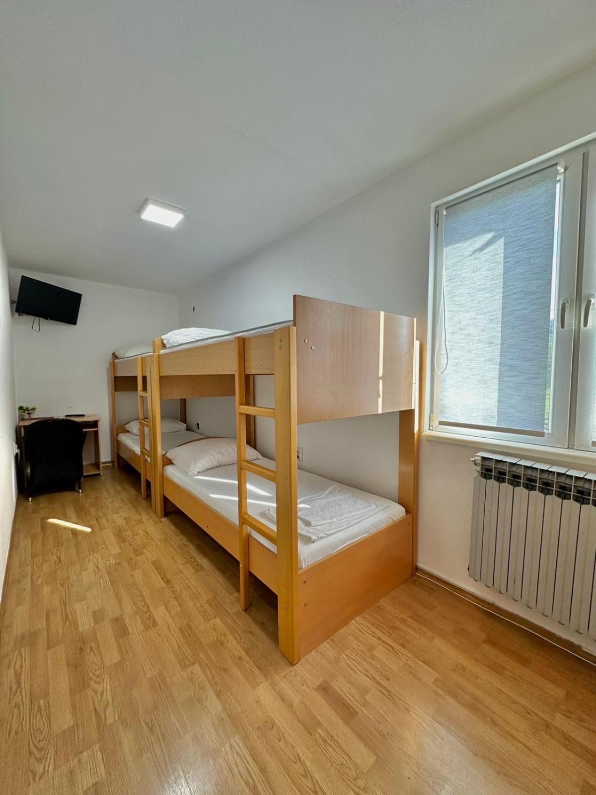 Hostel Herz Banja Luka Exteriör bild