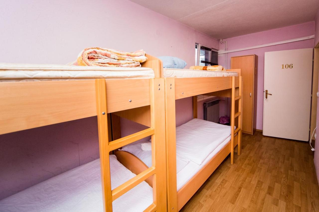 Hostel Herz Banja Luka Exteriör bild