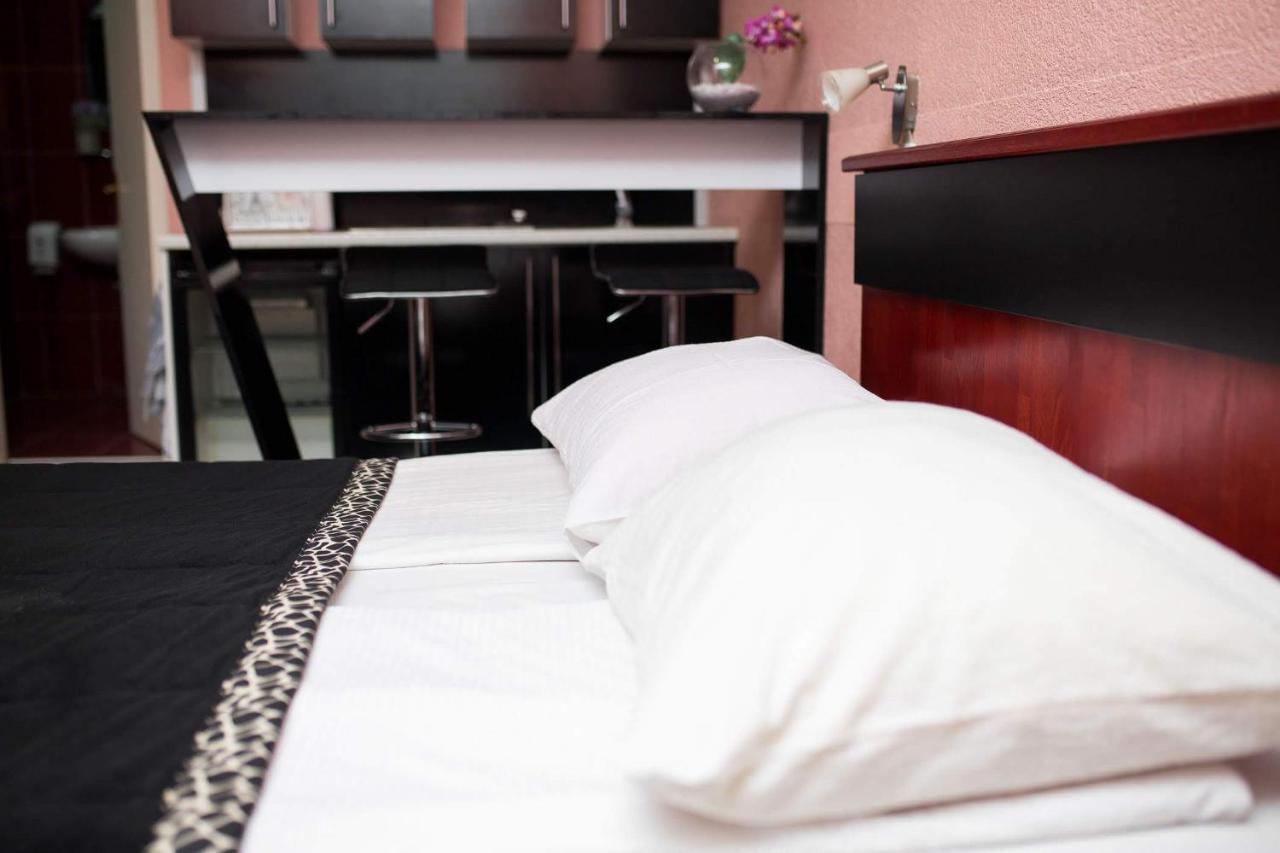 Hostel Herz Banja Luka Exteriör bild